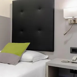 3* Otel Aurora