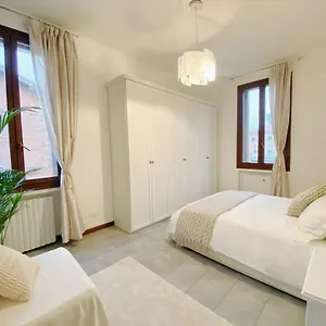 Gris Apartment: Venice Mestre